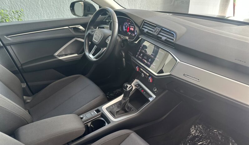 
								Q3 35 TDI quattro S tronic Business Advanced full									