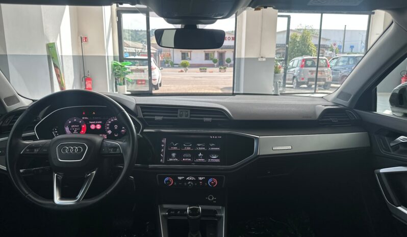 
								Q3 35 TDI quattro S tronic Business Advanced full									