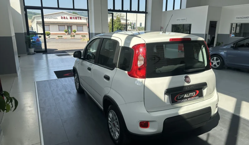 
								Fiat panda 1.0 Benzina/Hybrid 69CV E6 full									