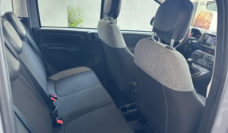 
								Fiat panda 1.0 Benzina/Hybrid 69CV E6 full									